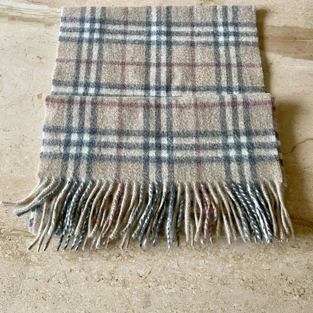Burberry Beige Plaid Kashmiri cashmere scarf shawl